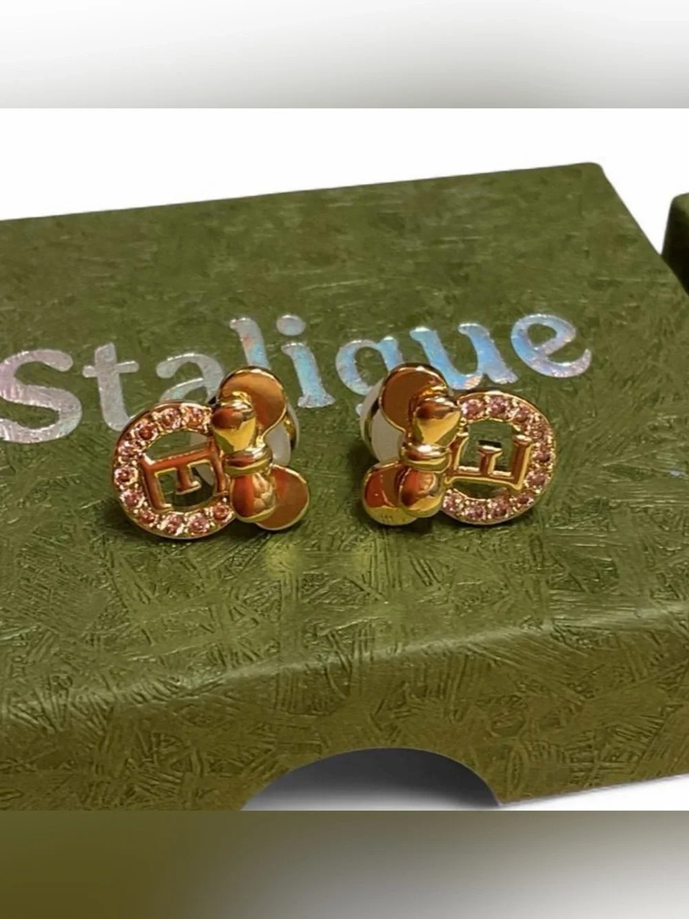 Stalique Minnie Mouse Engraved E Earrings